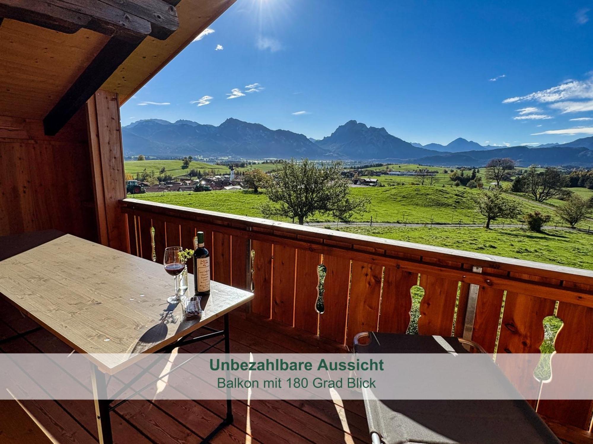 Chalet - Ferienwohnungen - Biohof Stoeger - Panoramasuedbalkon - Grandiose Aussicht Auf See, Berge Und Schloss Neuschwanstein Rieden Buitenkant foto